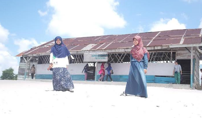 sekolah-laskar-pelangi_20150727_123036.jpg