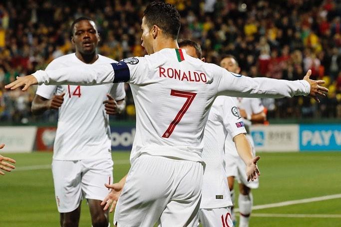 selebrasi-cristiano-ronaldo-setelah-cetak-quattrick.jpg