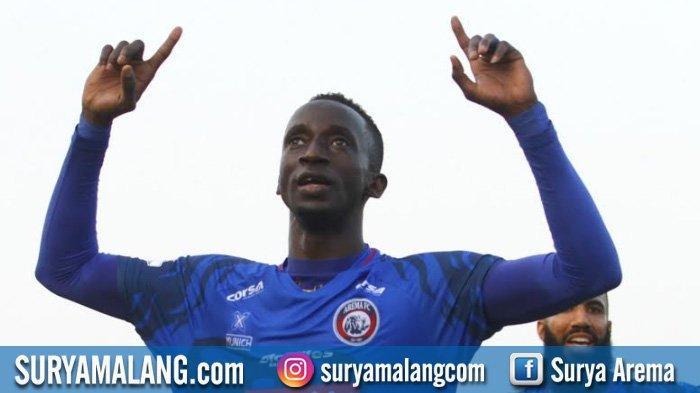 selebrasi-gelandang-arema-fc-makan-konate-2.jpg