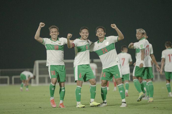 selebrasi-gol-pemain-timnas-indonesia-atas-gol-evan-dimas-dalam-laga-uji-coba.jpg