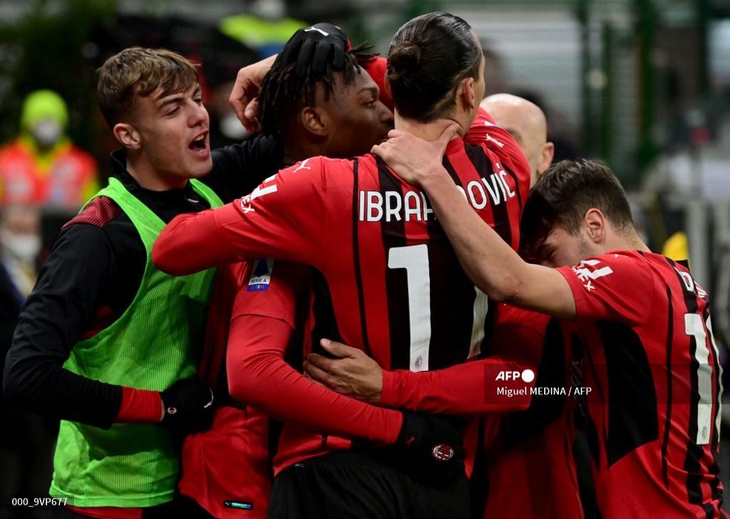 selebrasi-kemenangan-ac-milan-melawan-as-roma-di-san-siro.jpg