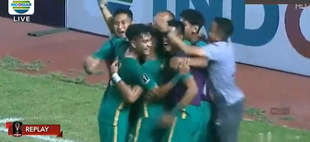 selebrasi-pemain-persebaya-surabaya-setelah-mencetak-gol-ke-gawang-bhayangkara-fc.jpg