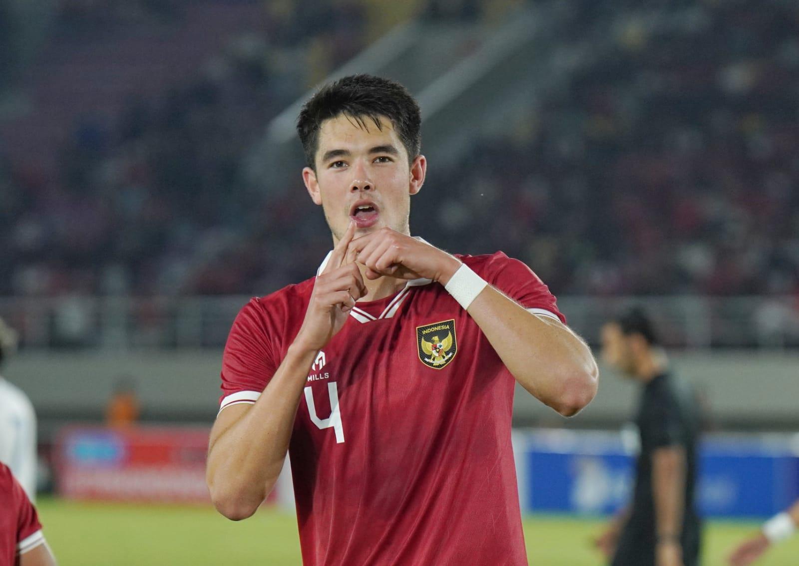 selebrasi-pesepak-bola-timnas-indonesia-elkan-baggott-setelah-mencetak-gol.jpg