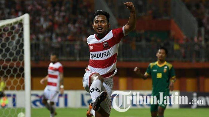 selebrasi-winger-madura-united-andik-vermansah-pada-laga-madura-united-vs-sriwijaya-fc.jpg