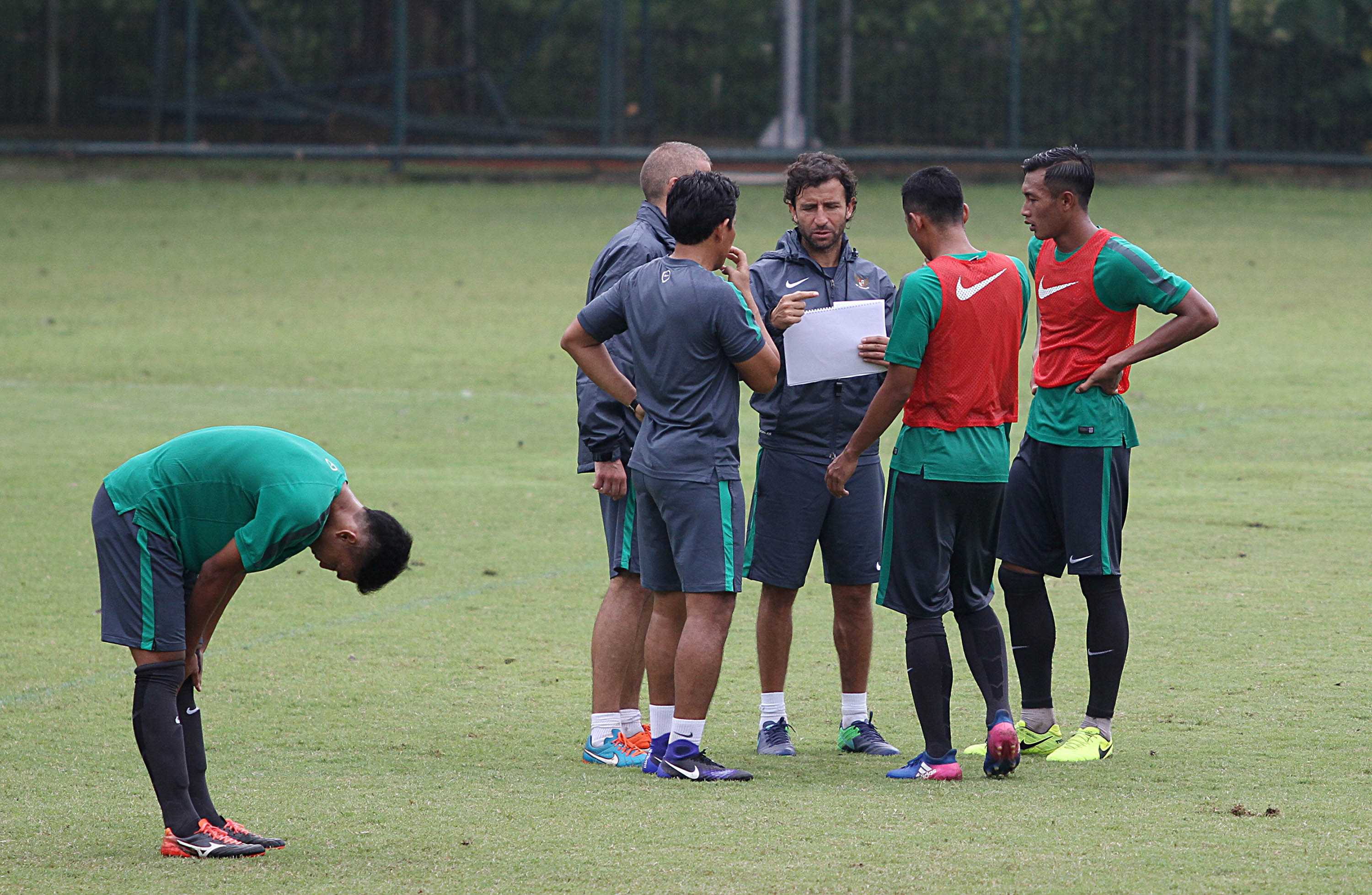 seleksi-timnas-u-22-tahap-ke-3_20170307_133653.jpg