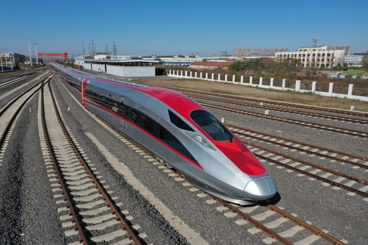 seluruh-rangkaian-electric-multiple-unit-emu-untuk-proyek-kereta-cepat.jpg