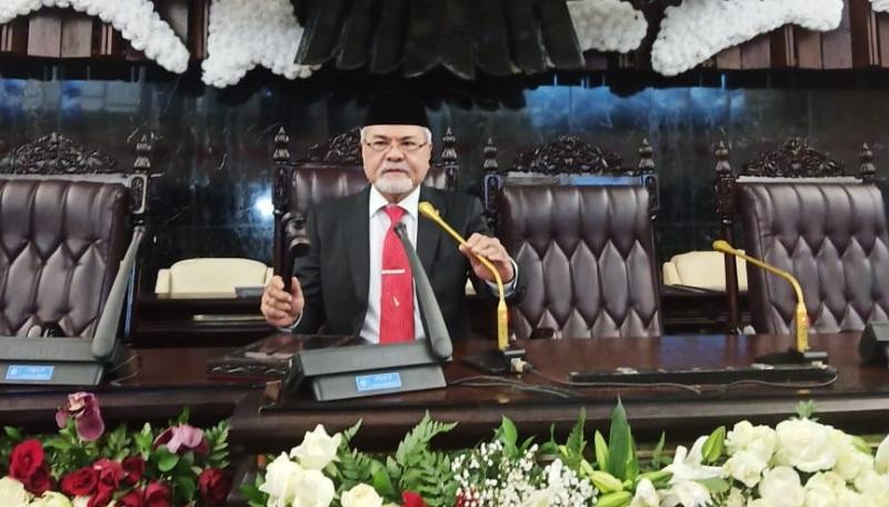 senator-asal-ntt-abraham-liyantoo212.jpg