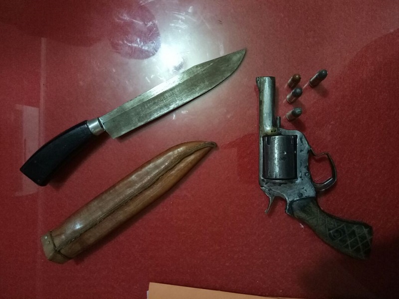 senjata-api-rakitan-pistol_20170816_115847.jpg