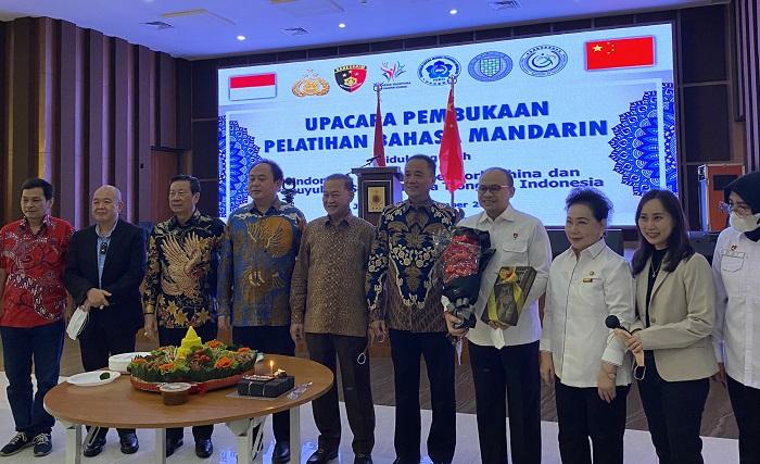 seremonial-pemberian-beasiswa-dari-psmti-kepada-34-anggota-bareskrim-polri-2.jpg