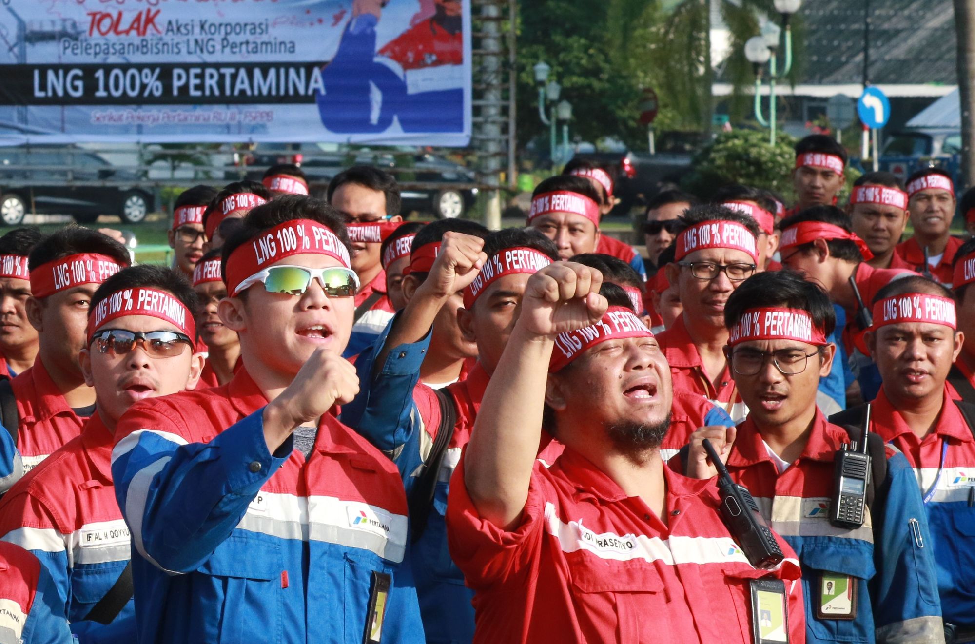serikat-pekerja-pertamina-ru-iii-tolak-pengkerdilan-bisnis-lng_20190725_153827.jpg