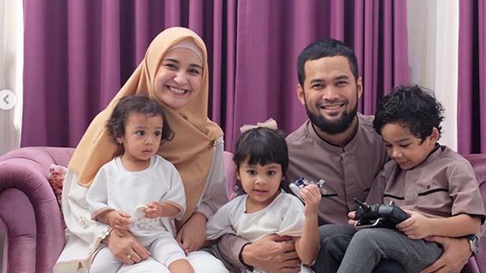 shireen-sungkar-teuku-wisnu-dan-3-anaknya-adam-hawwa-dan-shafiyyah.jpg