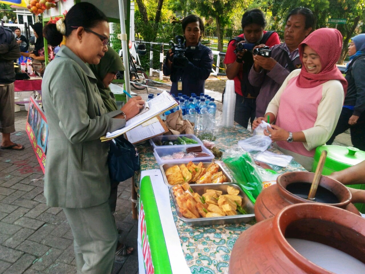 sidak-bpom_20160608_174554.jpg