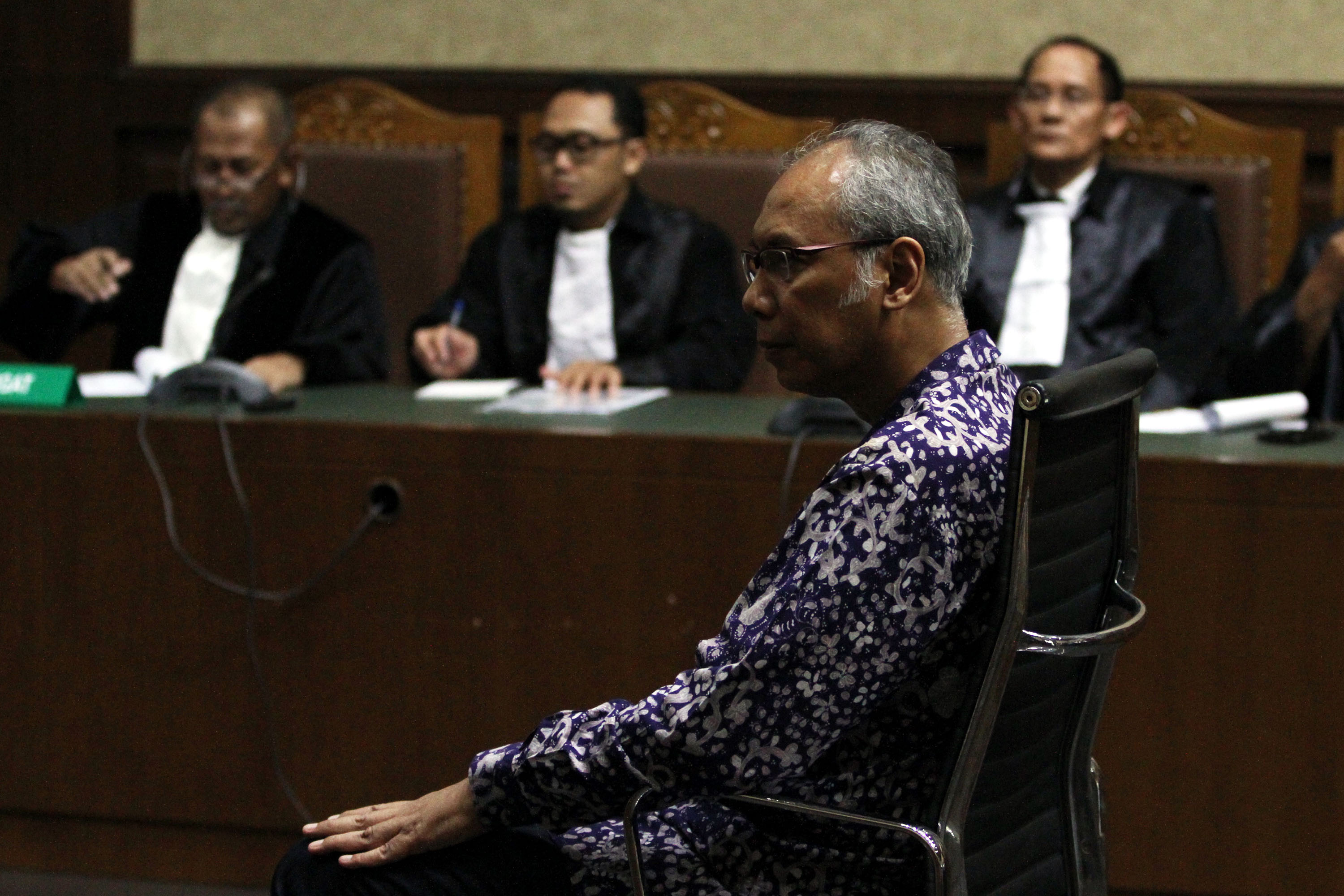 sidang-dakwaan-bimanesh-sutarjo_20180308_155336.jpg