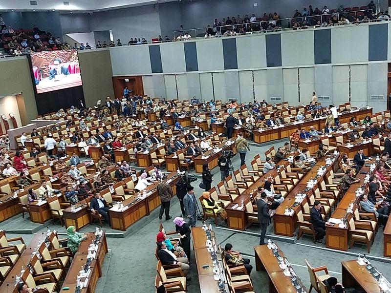 sidang-dpr-ri-nih2.jpg