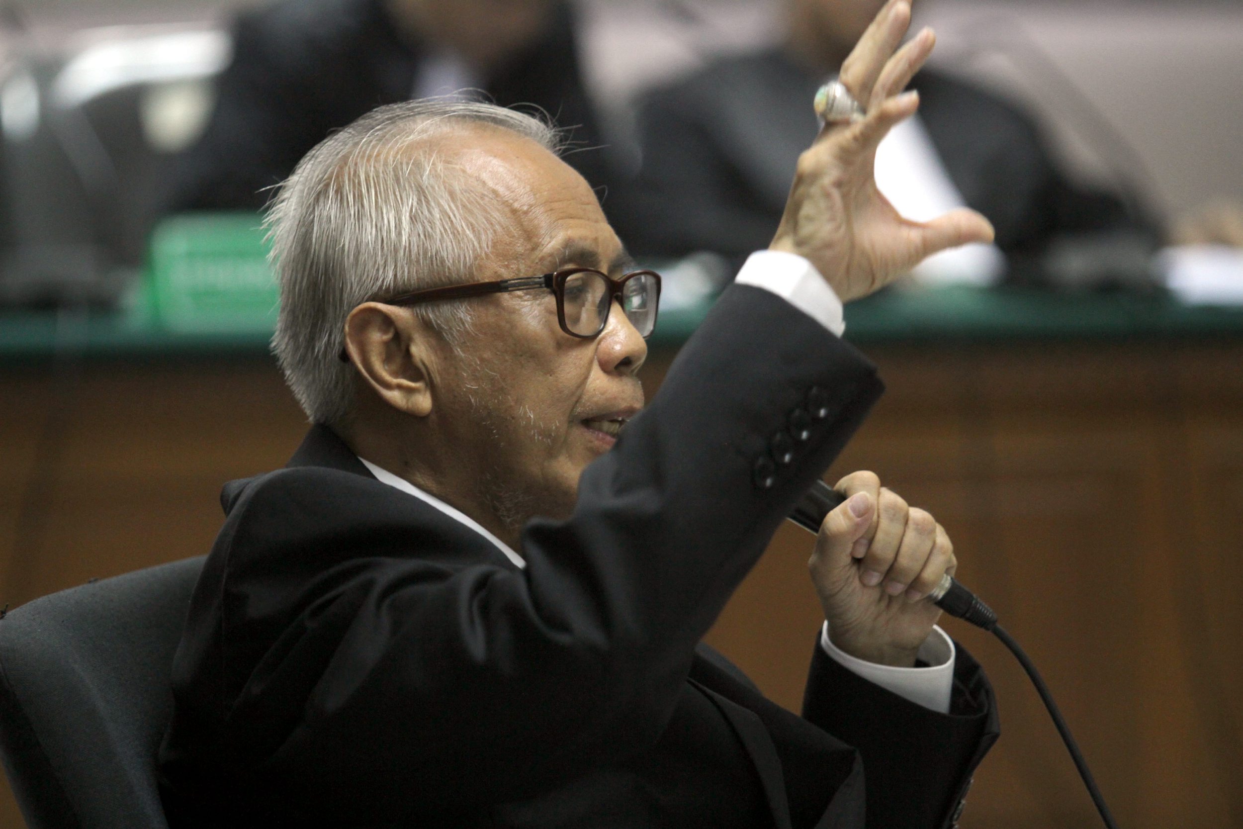 sidang-lanjutan-tersangka-oc-kaligis-di-p-tipikor_20151112_155208.jpg