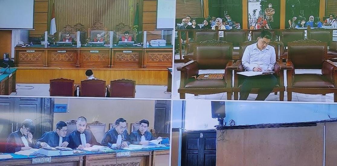 sidang-pembacaan-nota-pembelaan-a.jpg