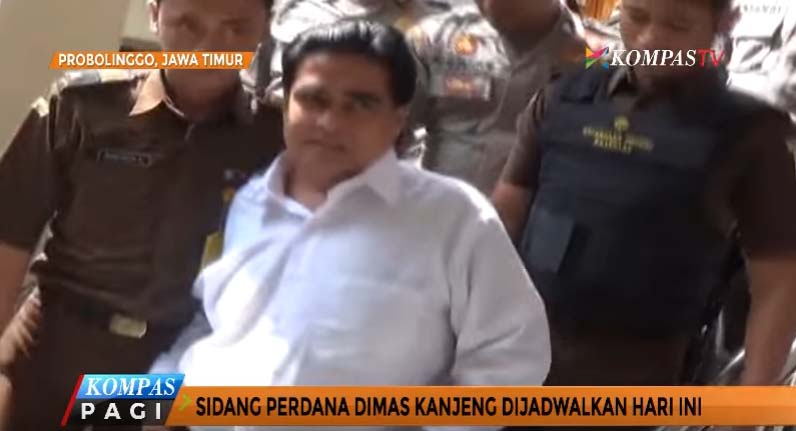 sidang-perdana-dimas-kanjeng-dijadwalkan-hari-ini_20170209_122935.jpg