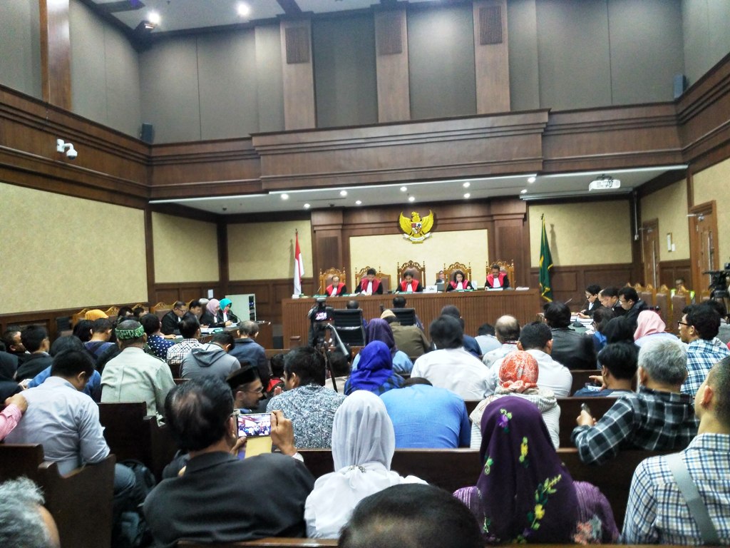 sidang-perdana-korupsi-e-ktp-di-pengadilan-tindak-pidana-korupsi-jakarta_20170309_111146.jpg