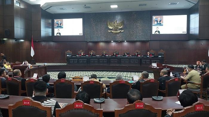 sidang-putusan-uu-pilkada-di-gedung-mk-4321.jpg