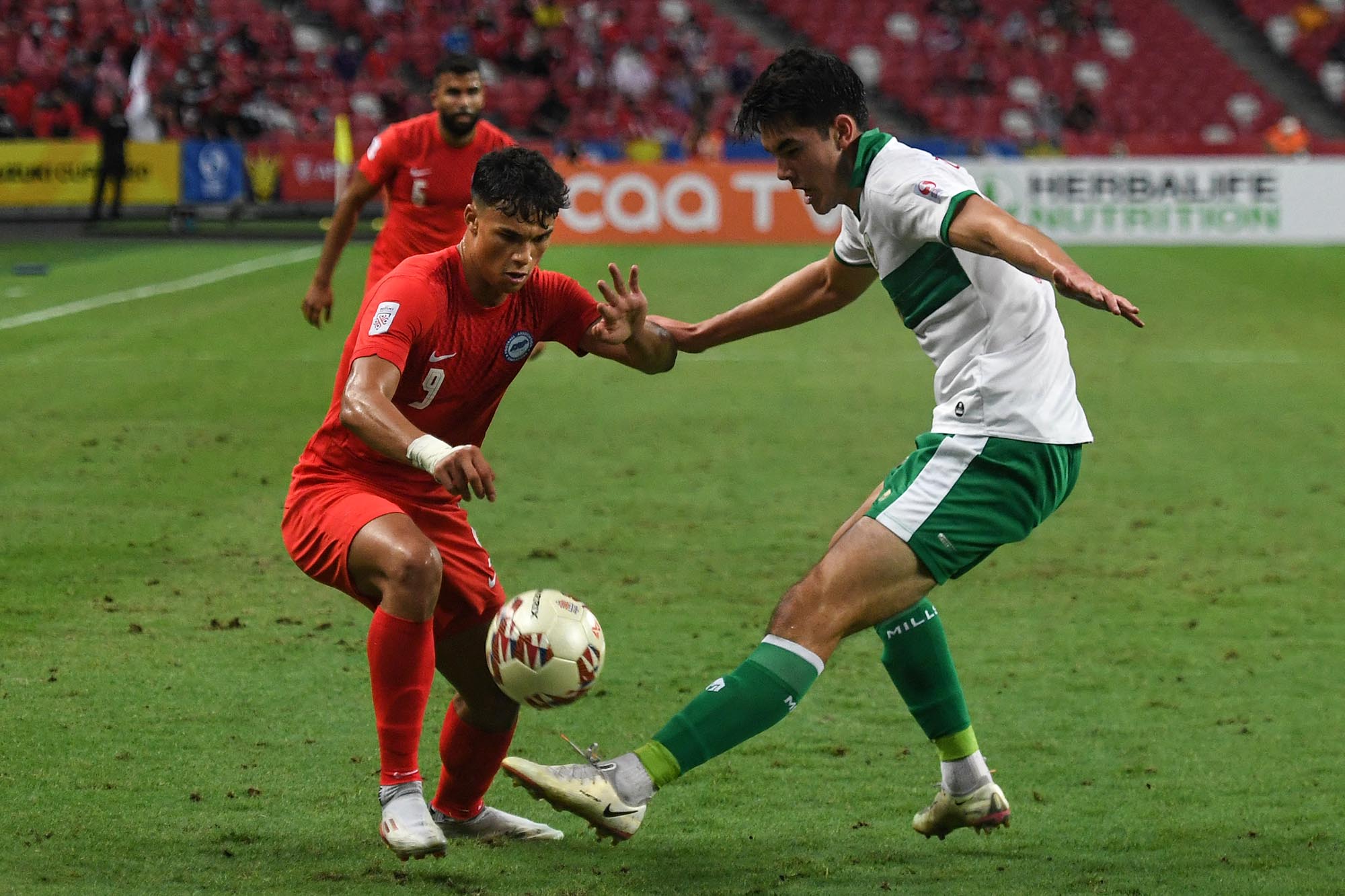 singapura-menahan-imbang-timnas-indonesia-1-1_20211222_220112.jpg