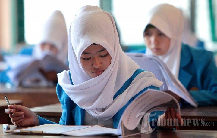 siswa-kelas-12-SMK-1.jpg