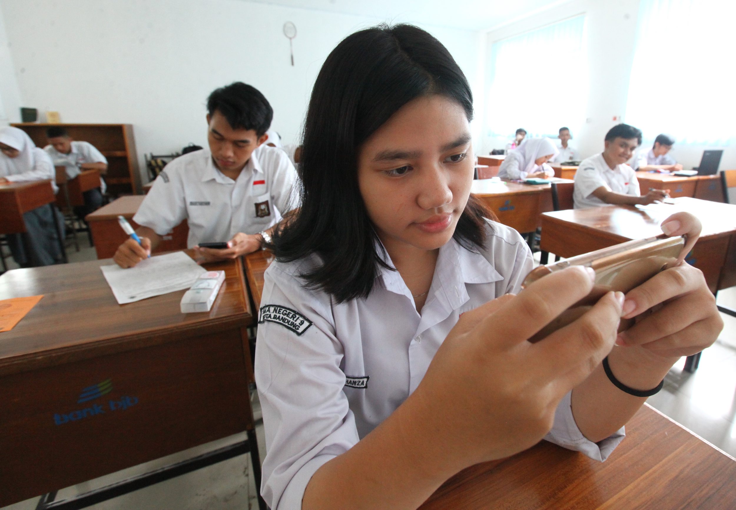 Kunci Jawaban IPS Kelas 9 Halaman 206 Kurikulum Merdeka, Tema 04: Pengayaan