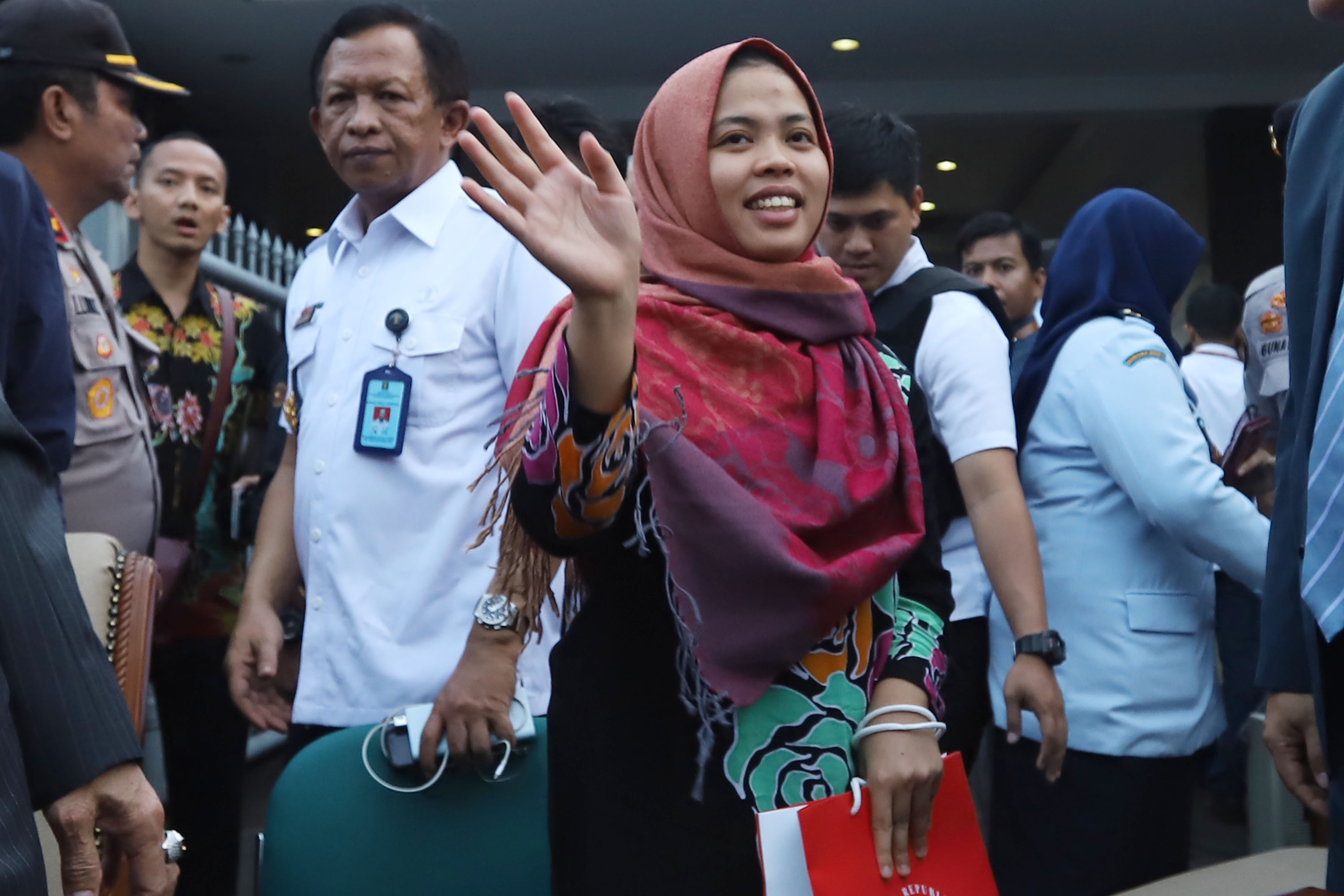 siti-aisyah-bebas-dari-hukuman-pengadilan-tinggi-malaysia_20190311_205608.jpg