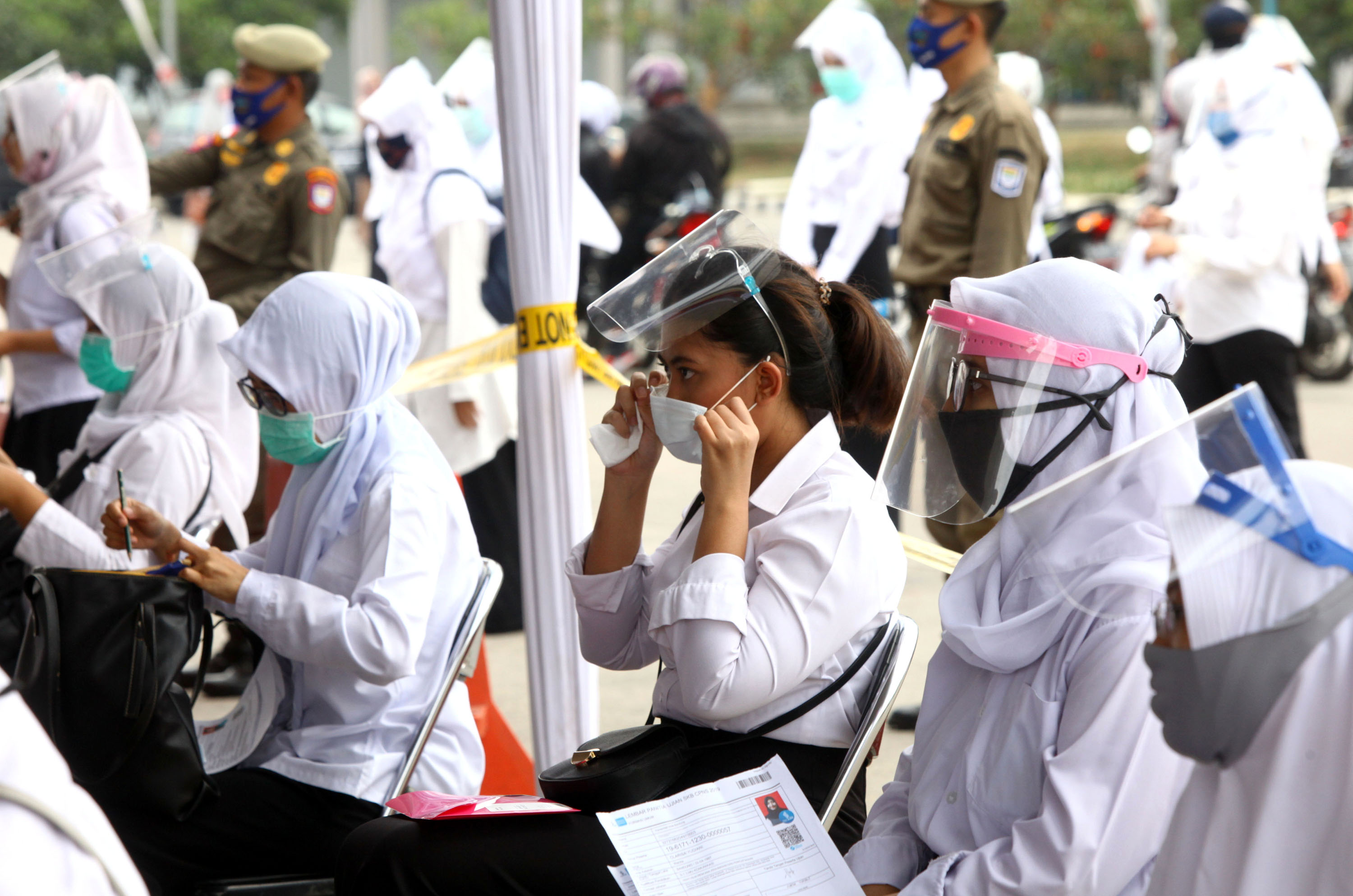 skb-cpns-kota-bandung-formasi-2019-dengan-protokol-kesehatan_20200914_232707.jpg