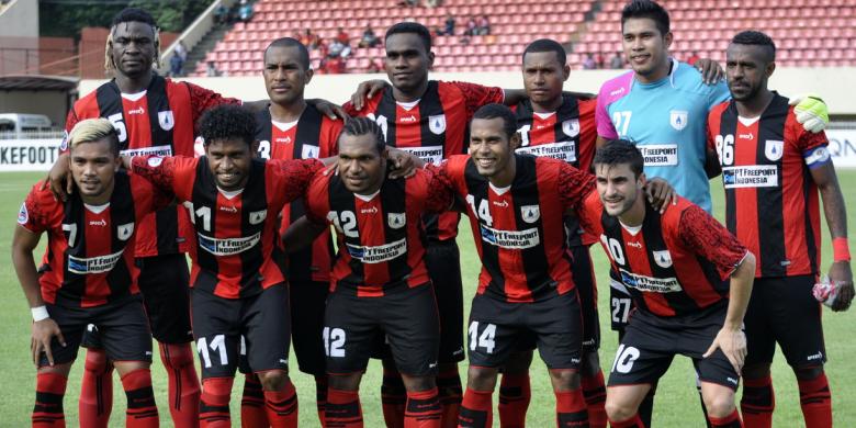 skuad-persipura-jayapura-menghadapi-warriors-fc-singapura_20150531_014732.jpg