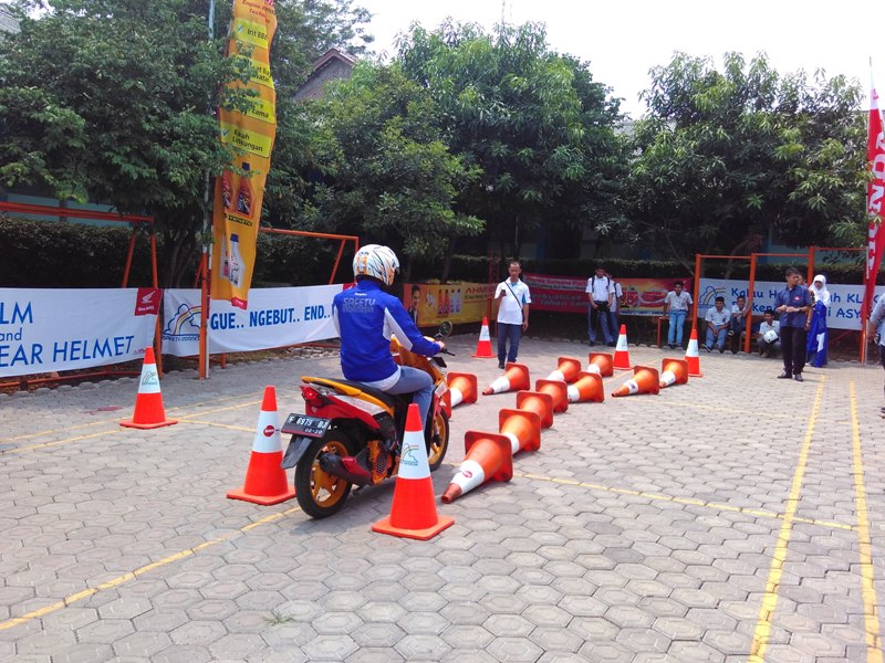 smk-kurikulum_20150929_160658.jpg