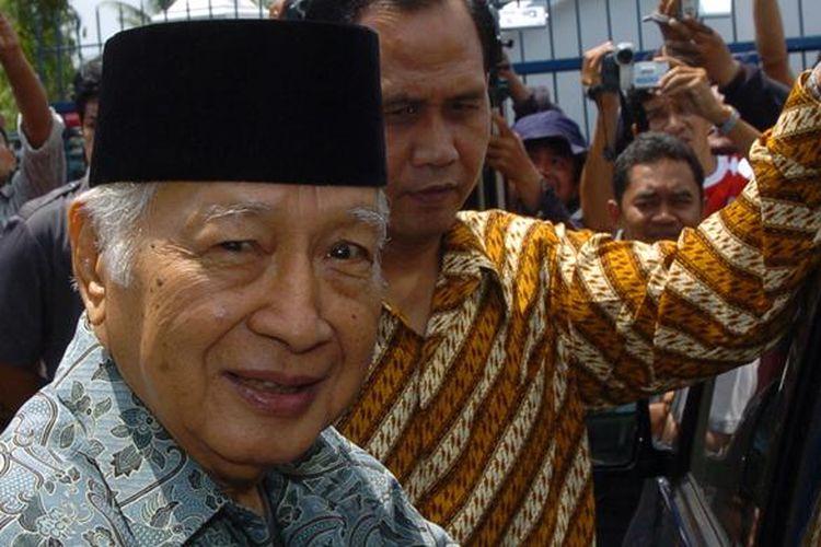 soeharto-ajudan-bicara-soal-uang-yang-disimpan-oleh-soeharto.jpg