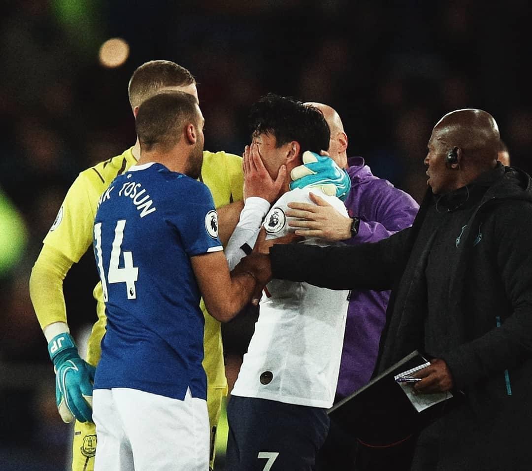 son-heung-min-menangis-usai-terlibat-insiden-dengan-andre-gomes.jpg