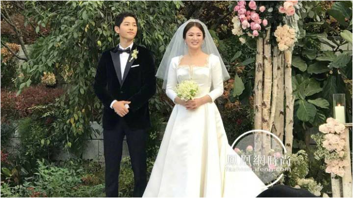 song-jong-ki-dan-song-hye-kyo_20171031_180910.jpg