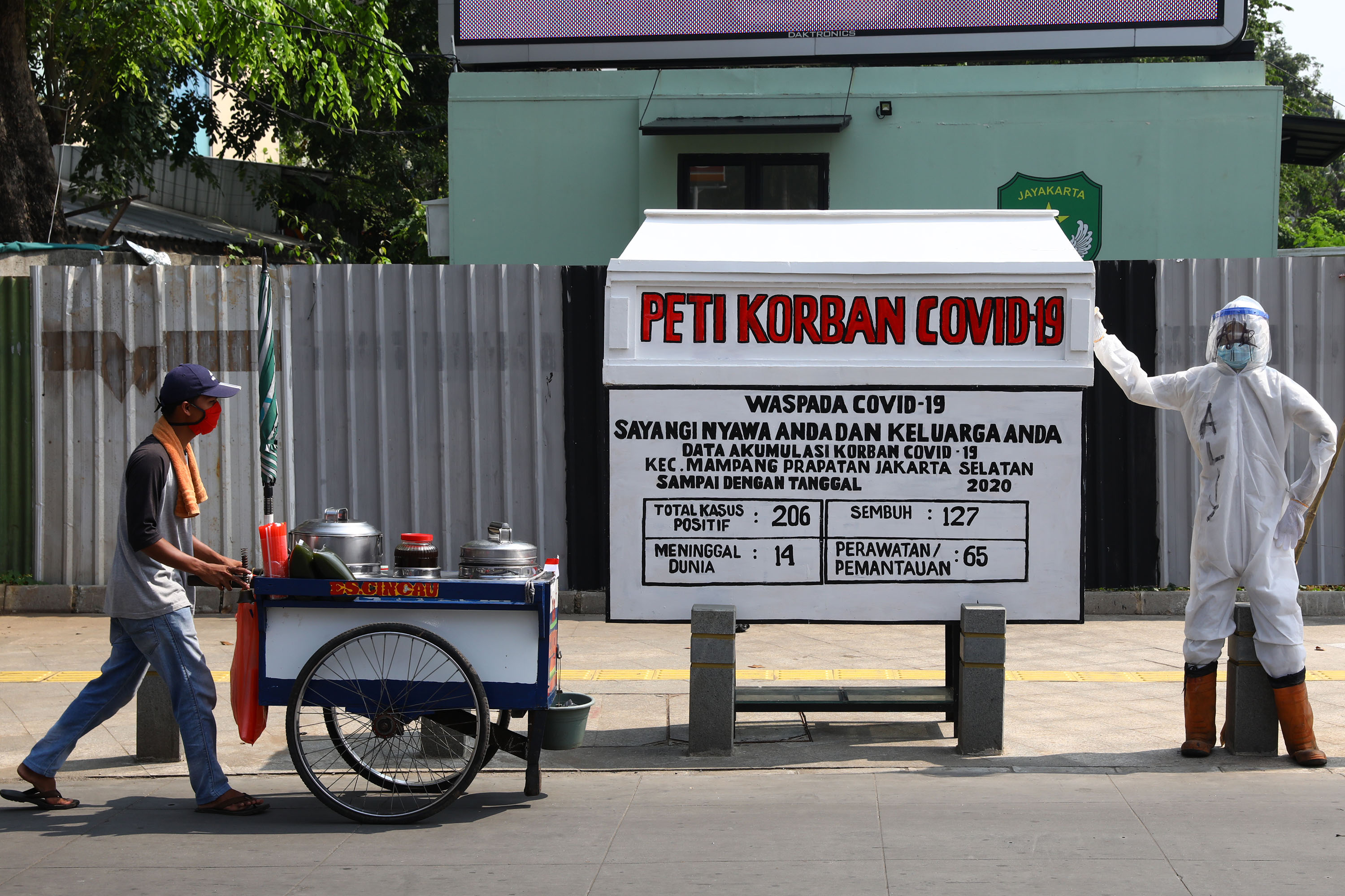 sosialisasi-bahaya-covid-19_20200816_201015.jpg