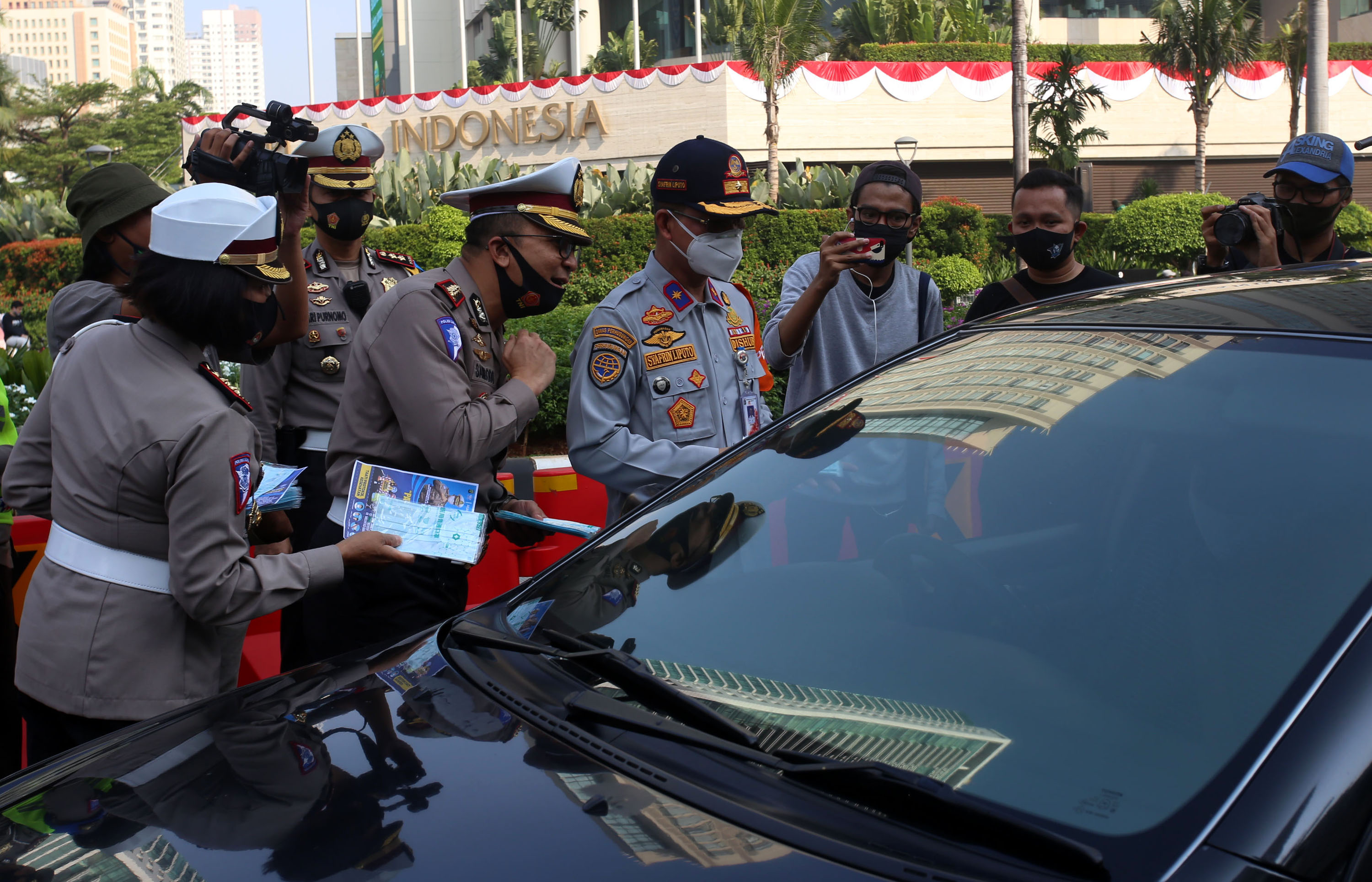 sosialisasi-penerapan-kembali-sistem-ganjil-genap_20200802_172829.jpg