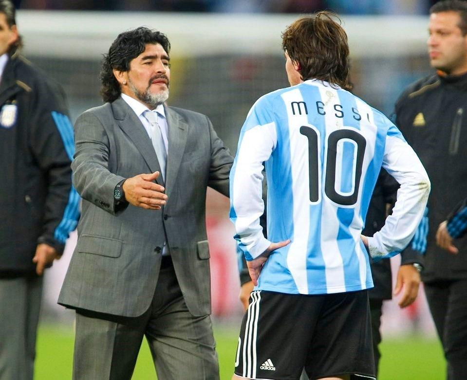 sosok-diego-maradona-dan-lionel-messi.jpg