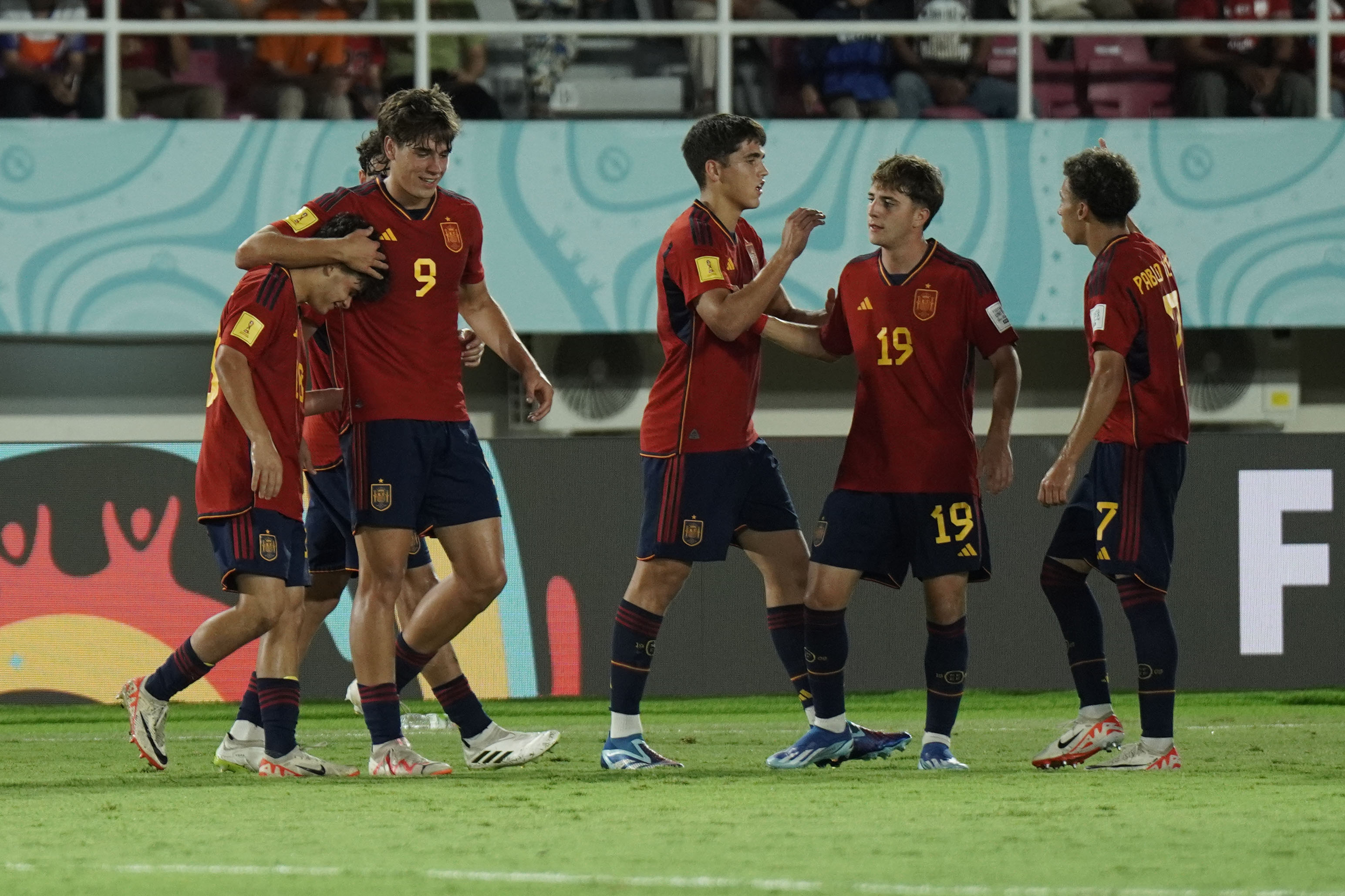spanyol-melangkah-ke-perempatfinal-piala-dunia-u-17-2023_20231120_221017.jpg