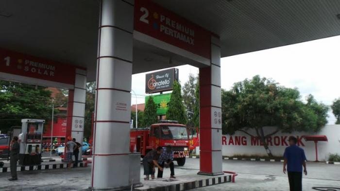 spbu-solo-terbakar_20141203_103203.jpg