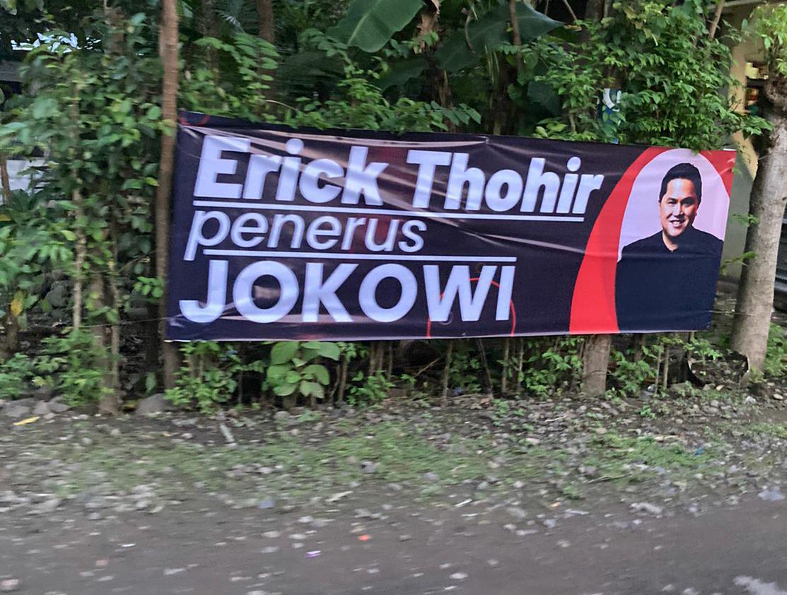 Spanduk Bertuliskan 'Erick Thohir Penerus Jokowi' Bertebaran di Mataraman