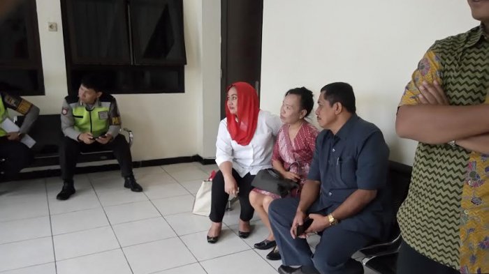 sri-hartini-bupati-nonaktif-klaten_20170529_140618.jpg