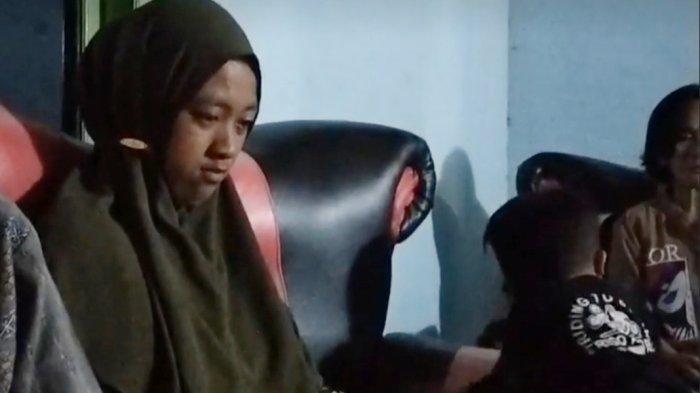 sri-indah-wahyuni-24-istri-irwan-korban-penembakan-kkb.jpg