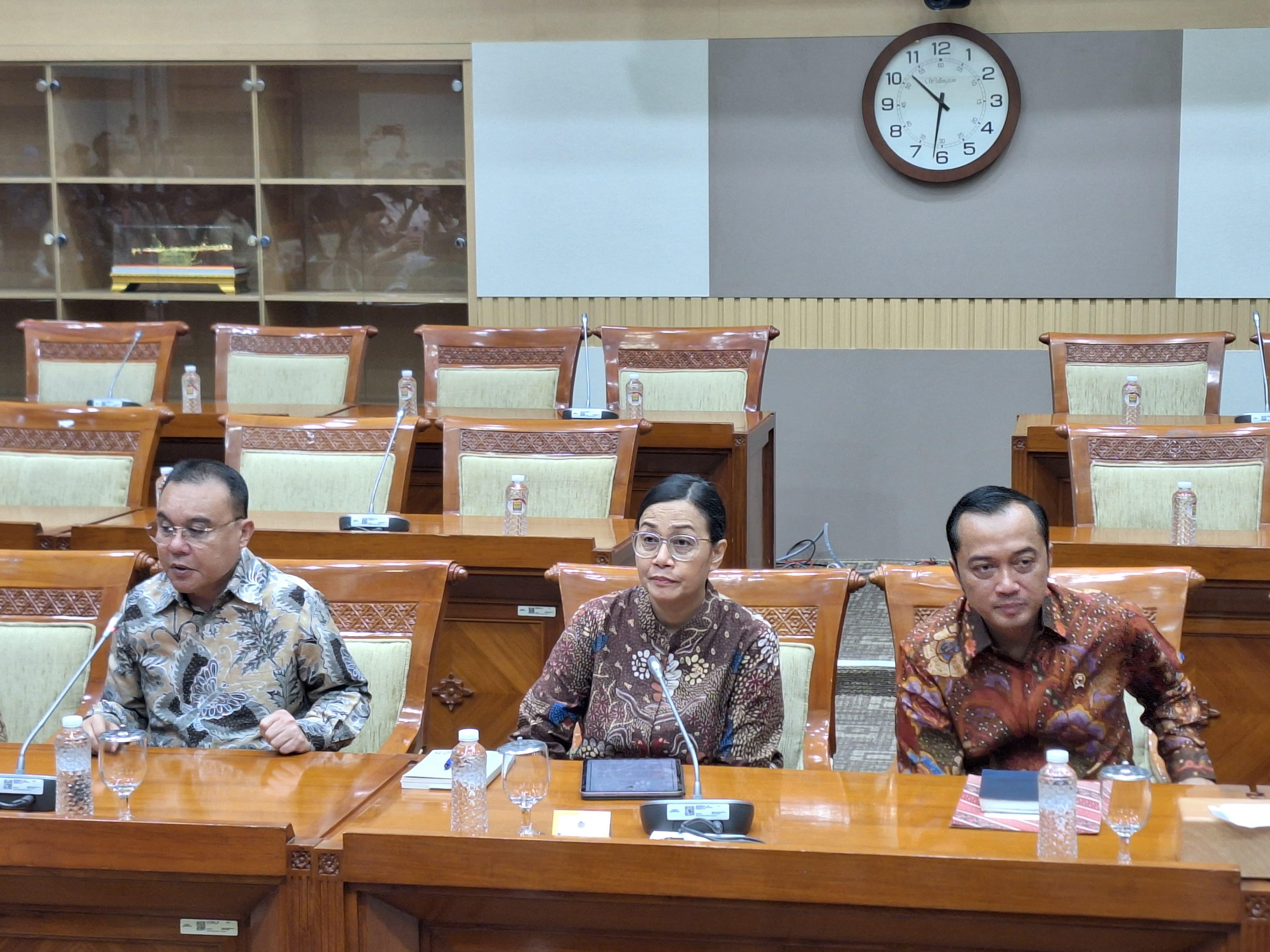 sri-mulyani-dasco.jpg