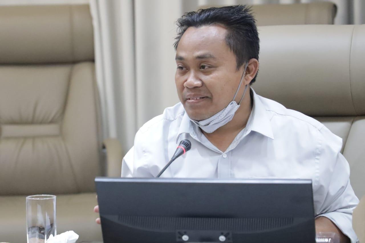 staf-khusus-menaker-caswiyono-rusydie1.jpg