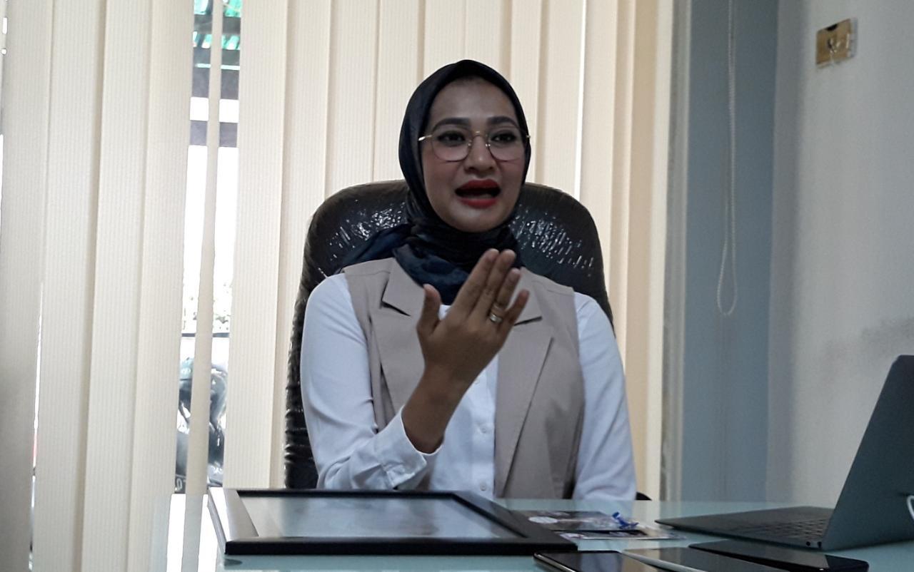 staf-khusus-stafsus-presiden-angkie-yudistia-saat-sesi-wawancara-khusus-dengan.jpg