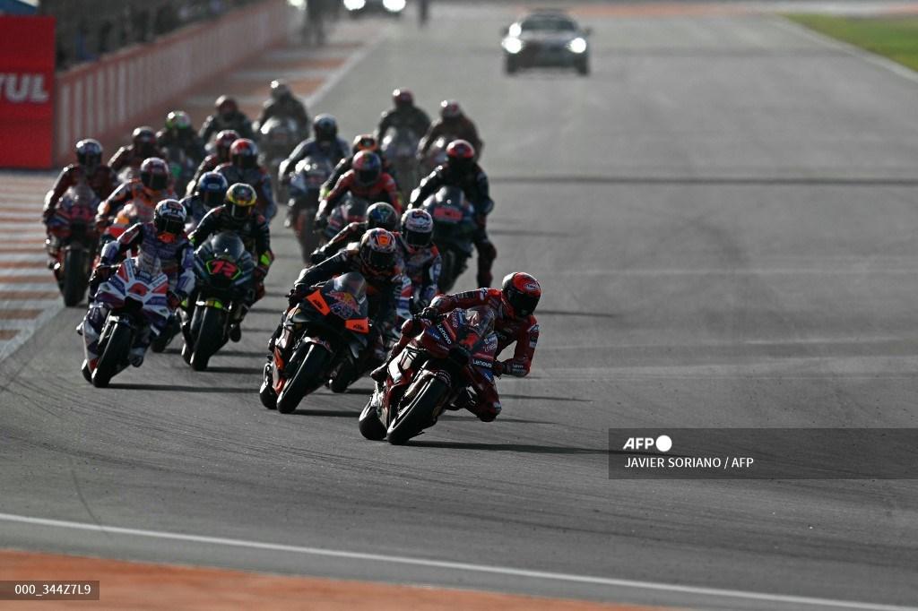start-motogp-valencia-2023.jpg