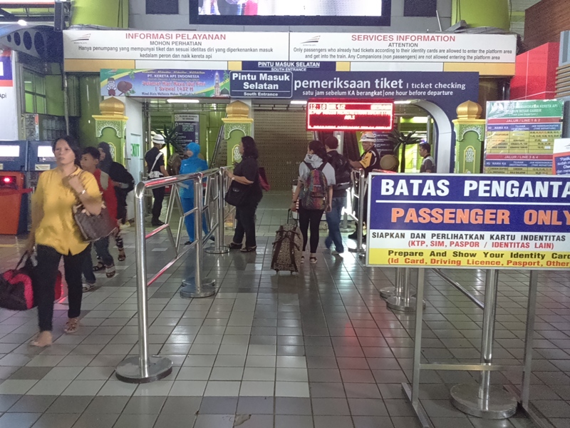 stasiun-gambir-nih3_20160704_143556.jpg