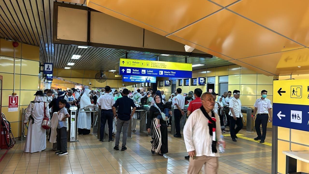 stasiun-gondangdia-jakarta-ok.jpg