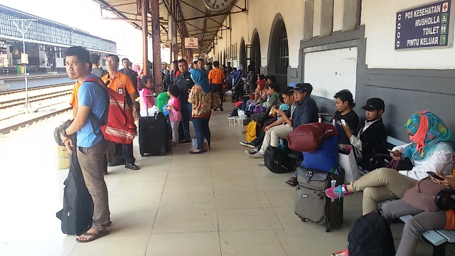 stasiun-senen-2015_20150709_140536.jpg