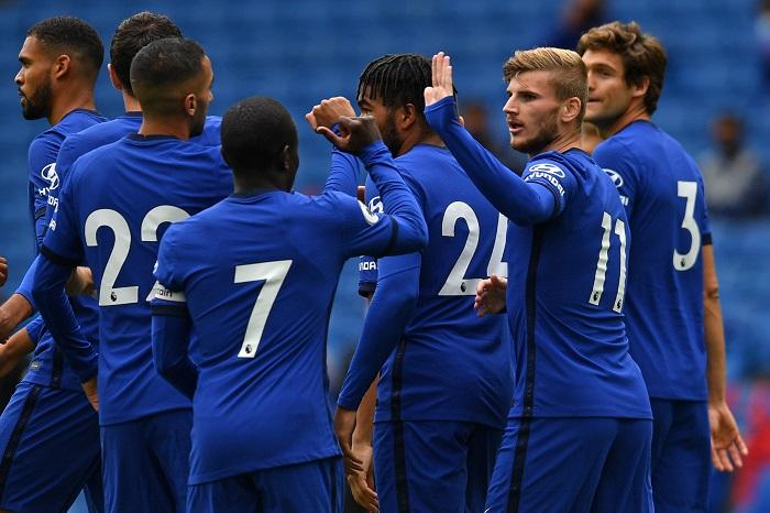 striker-chelsea-asal-jerman-timo-werner-kanan-ke-2-merayakan-gol-bersama-rekan-satu-timnya.jpg