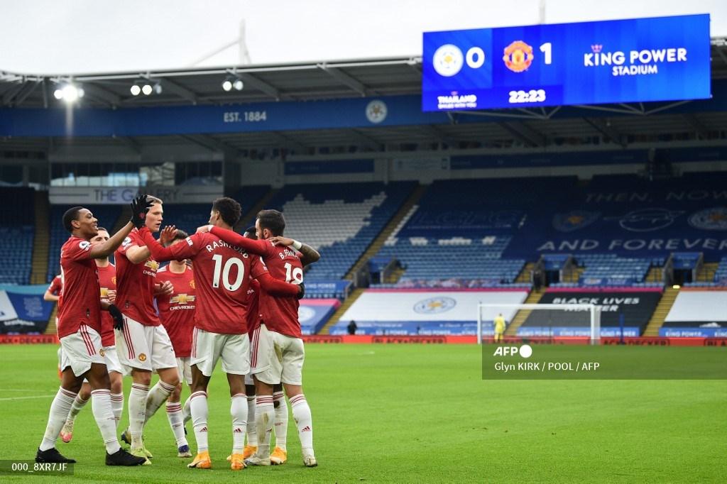 striker-inggris-manchester-united-marcus-rashford-merayakan-bersama-rekan-satu-timnya.jpg